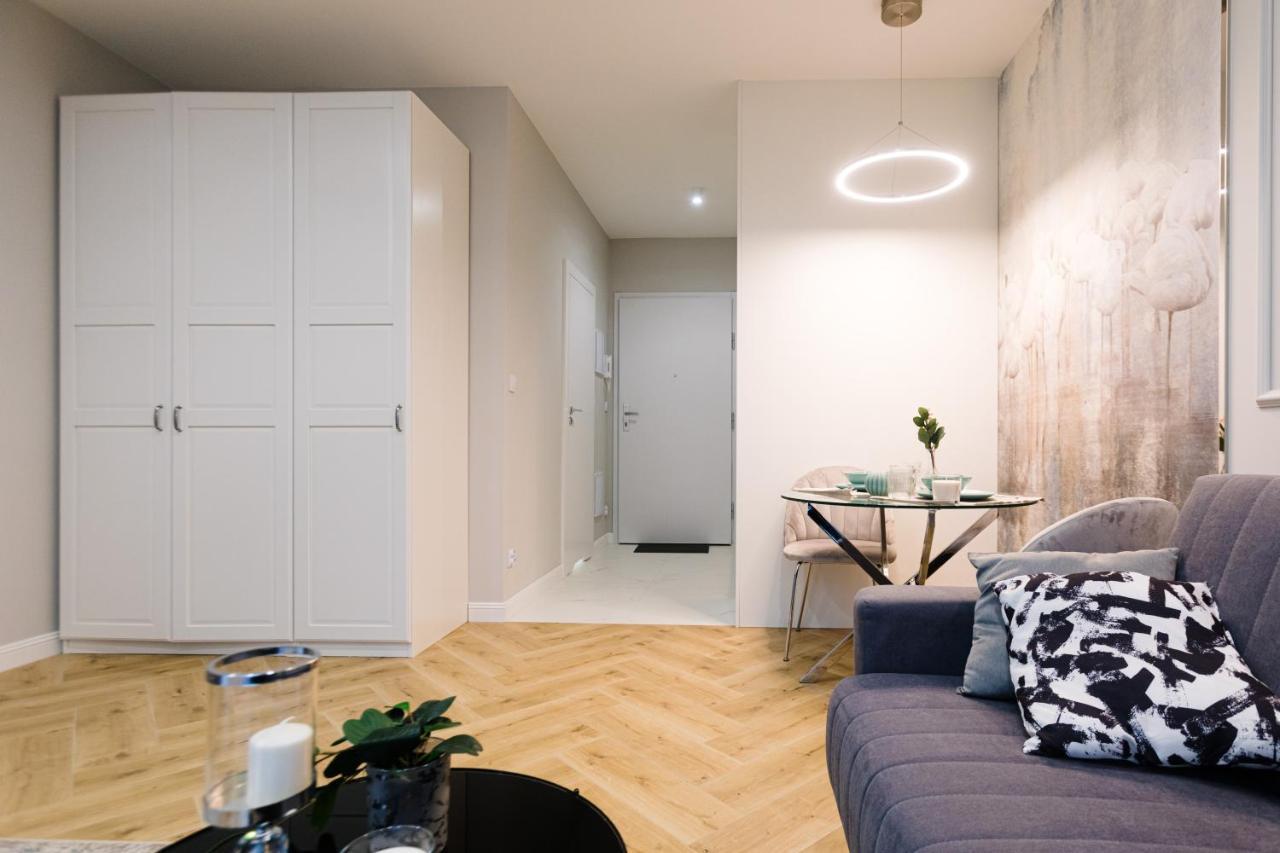 Apartment Targowa Bright By Sofija